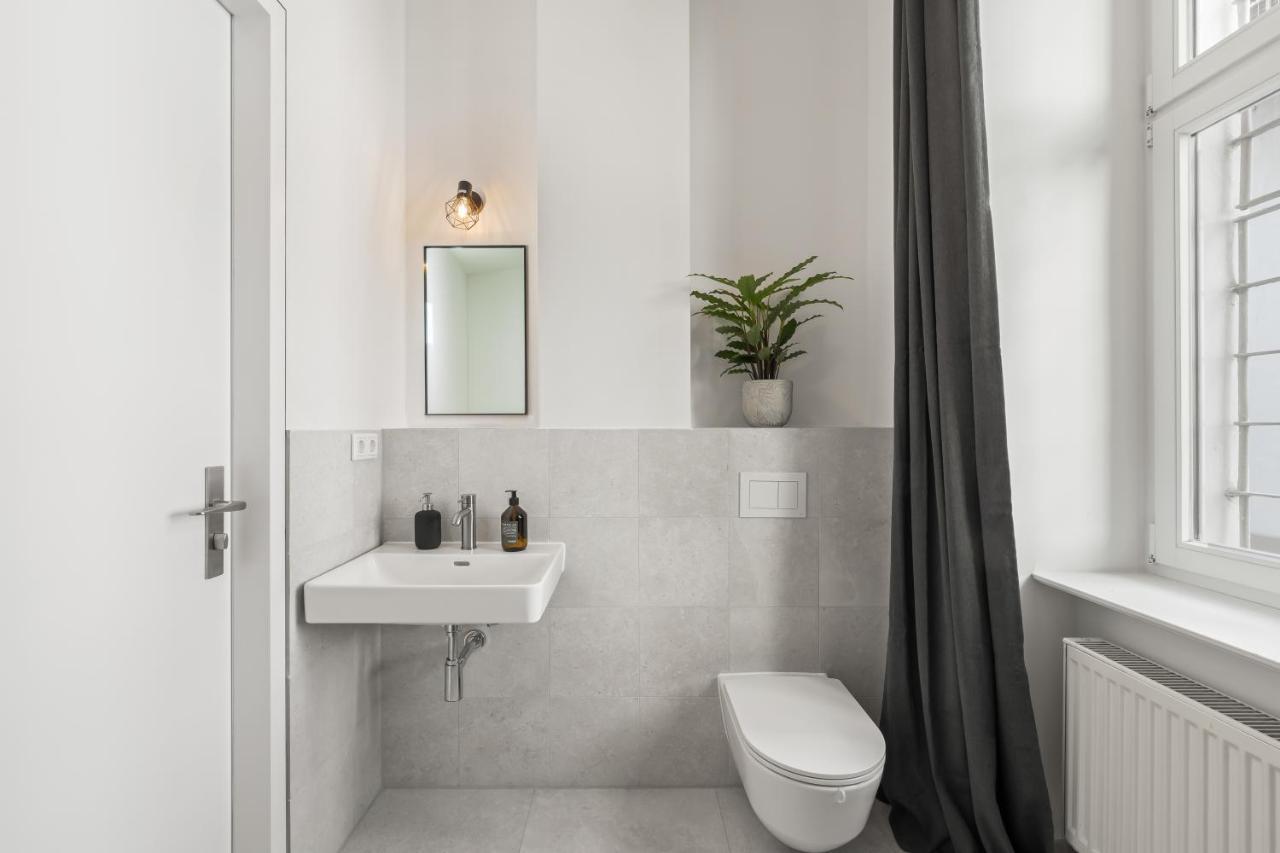The Strassburger, Stylish 3 Bedroom Apartment In Downtown ベルリン エクステリア 写真